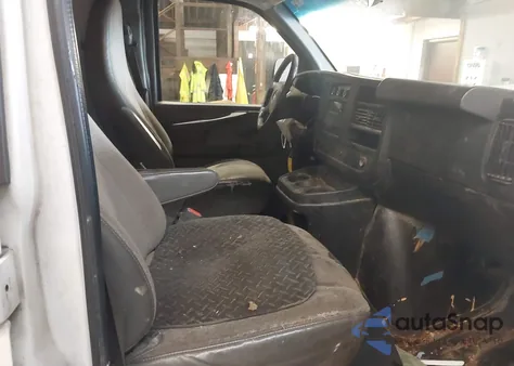 2011 Chevrolet Express 2500 Work Van from USA, damaged, VIN 1GCWGFCA0B1133724